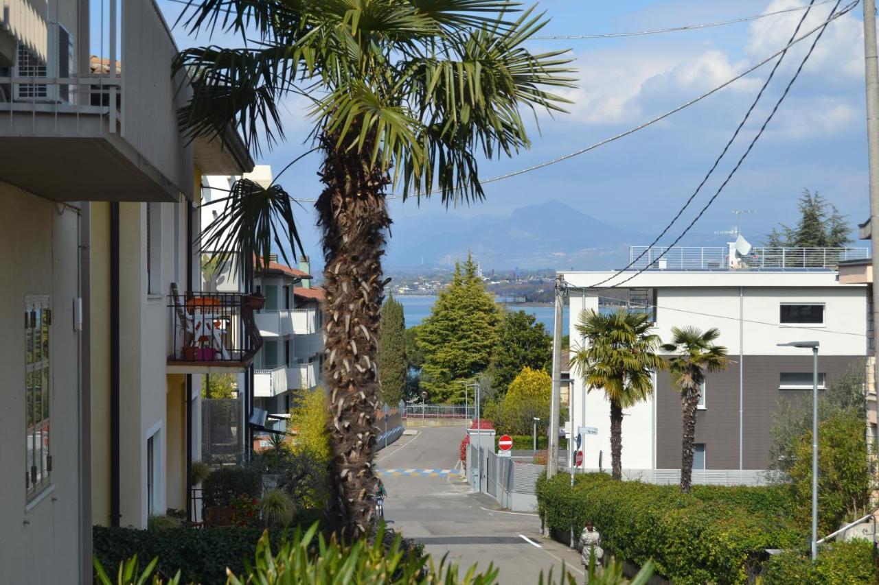 Iris Ar Holiday-Home Peschiera del Garda Exteriör bild