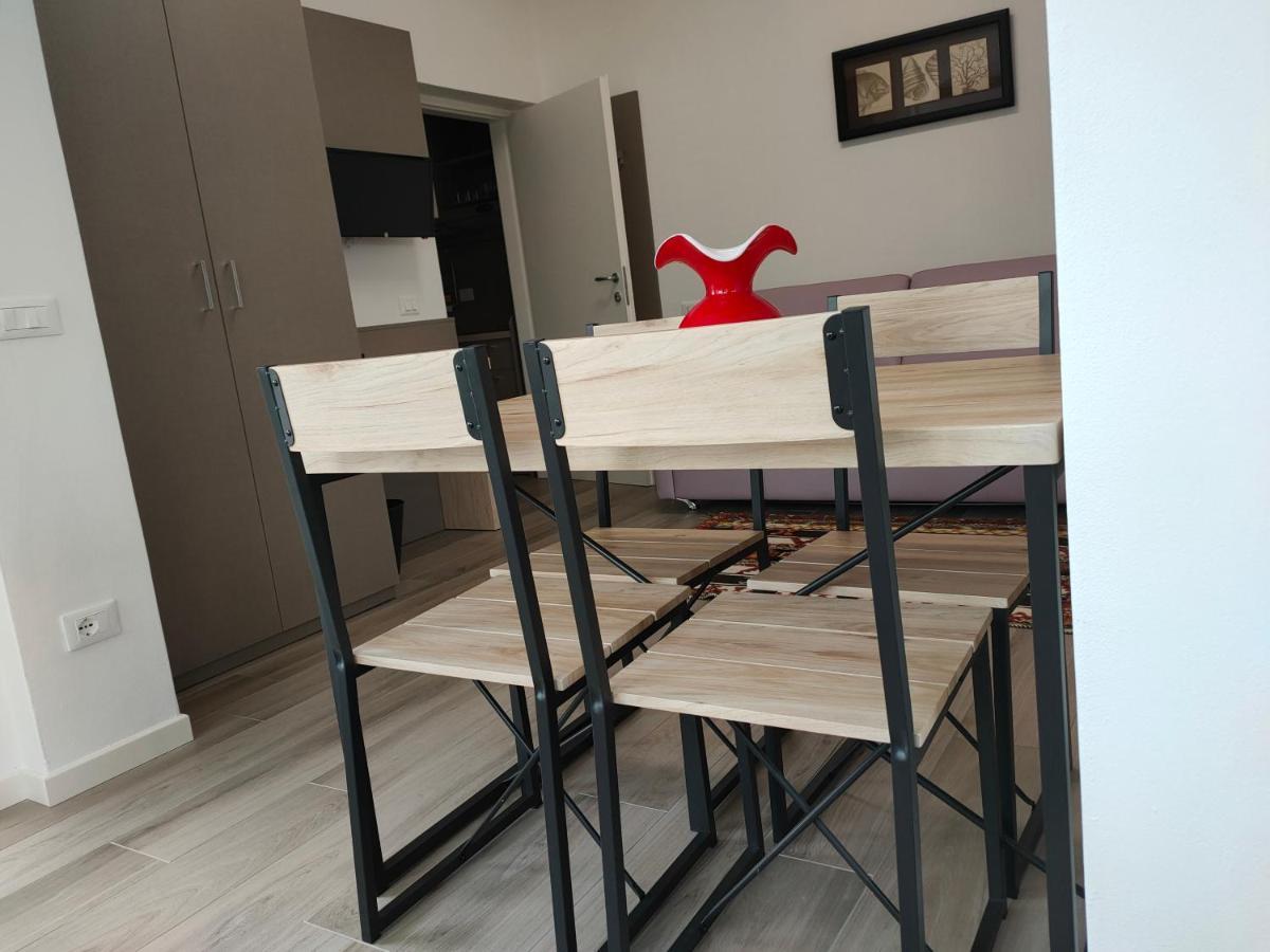 Iris Ar Holiday-Home Peschiera del Garda Exteriör bild